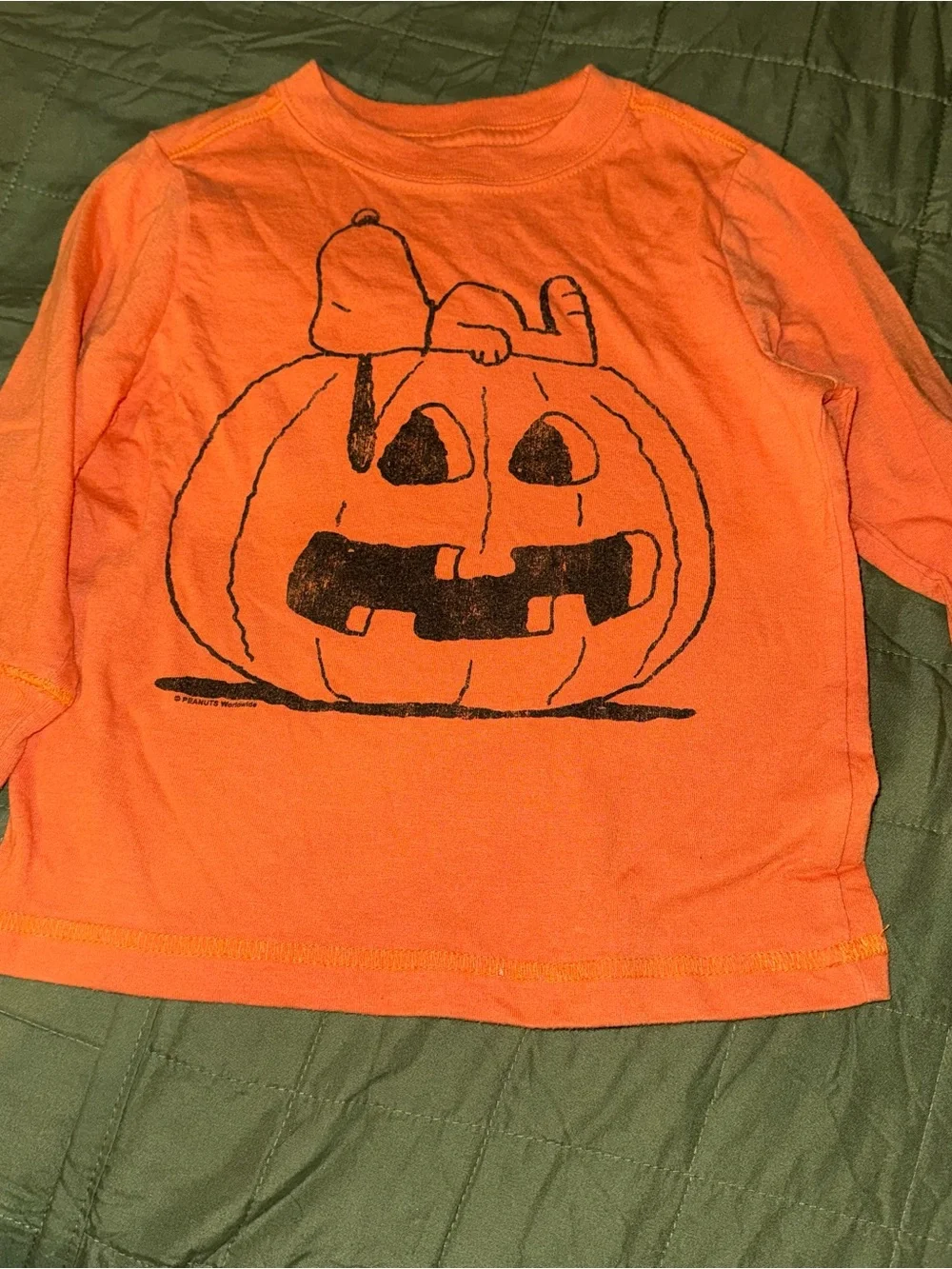 Peanuts Snoopy Halloween Pumpkin Graphic Long-Sleeve Tee 🎃 Old Navy